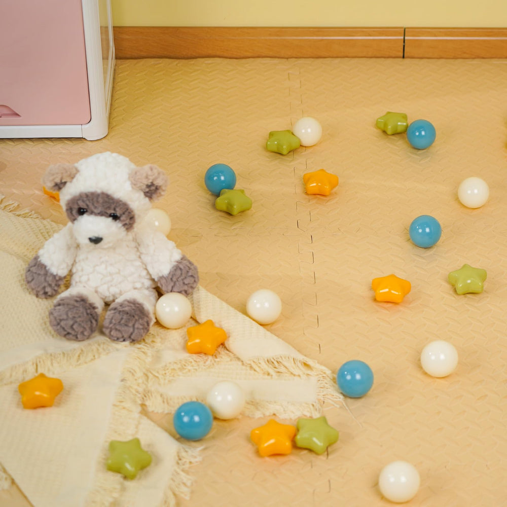 TRENDPLAY Star Ball Pit Balls colorful set brightens party decor and playtime.