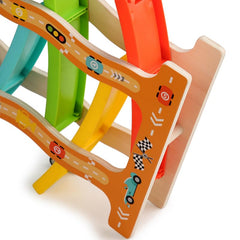 TUYFKDS car detail studio visual highlights the care station during playtime.