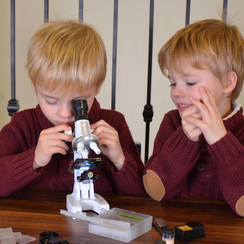 Uarzt learning guide image emphasizing step-by-step instructions for budding scientists