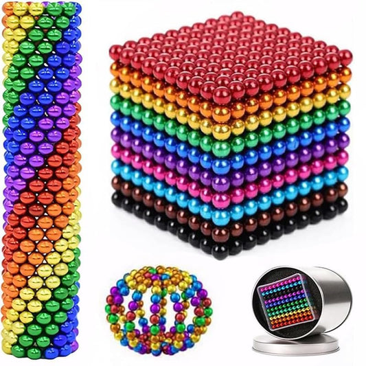 Update 521PCS desk fidget toys packaging box shows organized set, ideal for gifting and storage.