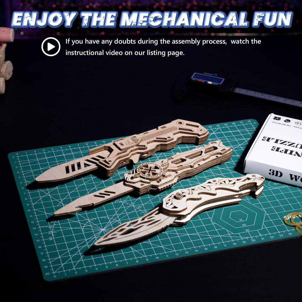 UPLIKE ejector knife model with moving mechanism