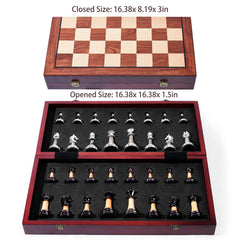 VAMSLOVE king-height 3.5-inch pieces enable easy handling and accurate moves.