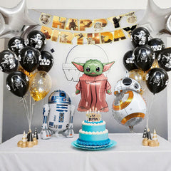 VAUNJLA R2-D2 foil balloon boosts intergalactic décor and photos.