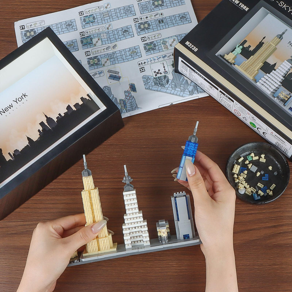 Vziimo Flatiron Building micro-block detail ideal for a coffee-table centerpiece