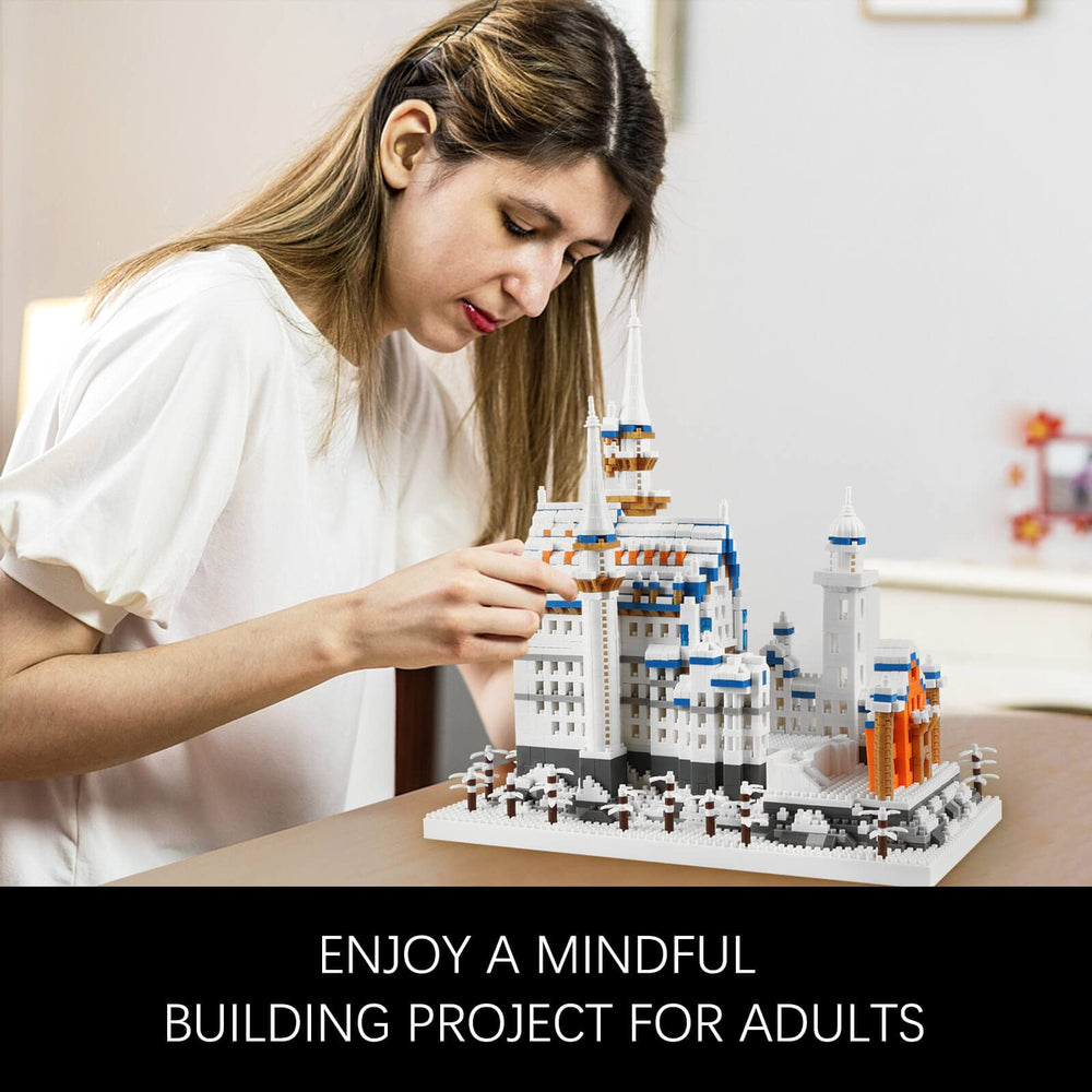 Vziimo set invites collaboration among teens and adults.