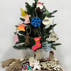 WeCraftool watercolor pens set provides vibrant colors for holiday designs.