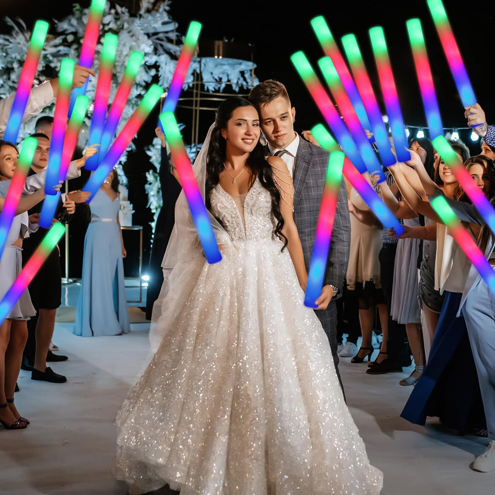 Wellent customizable foam surface lets you personalize messages for weddings or celebrations