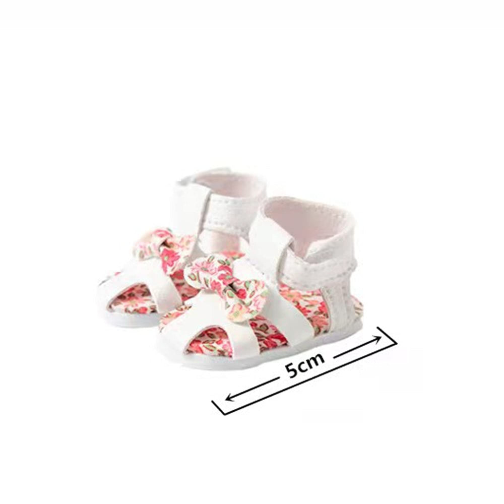 WHYS FXSN Wellie Wishers sandals ideal for sunny day outfit changes.