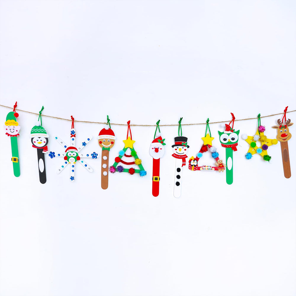 Winlyn reindeer design ornament adds colorful festivity to your Christmas tree