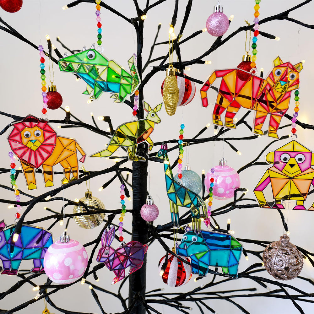 Winlyn monkey suncatcher design invites color exploration.