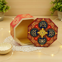 Dragon motif close-up showcases ornate detail and gift-ready presentation.