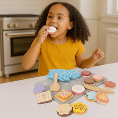 Woodenfun Spatula Set is ideal for decorating and serving in pretend kitchens.