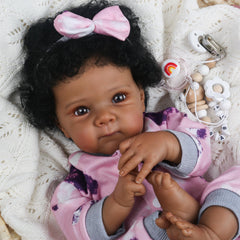 WOOROY 18-inch doll with hand-painted eyelashes for detailed pretend play.