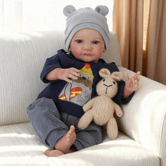WOOROY Doll with long eyelashes enhancing expressive gaze.