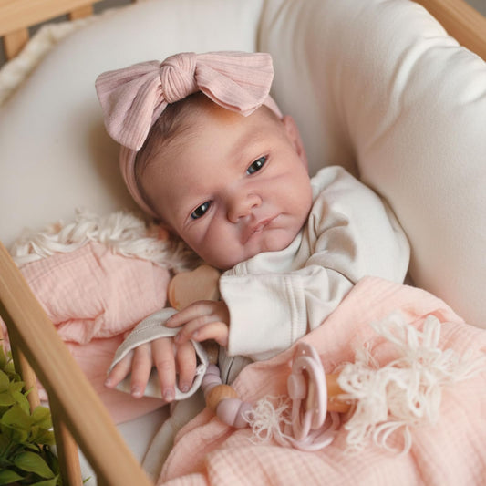 WOOROY Reborn doll 20inch body closeup highlights lifelike skin texture for realistic play