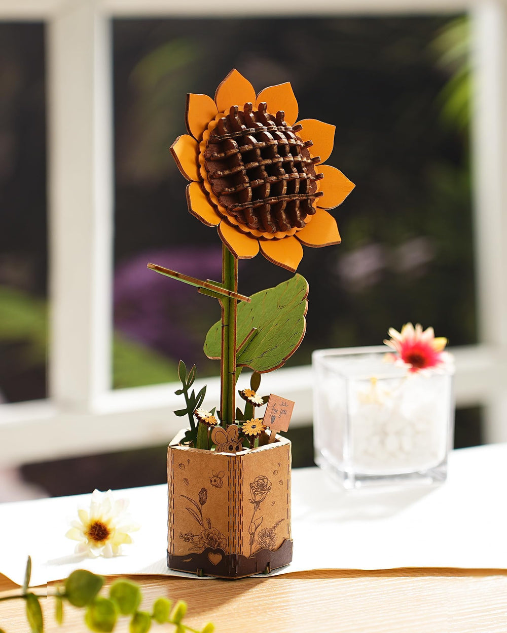 Wowood creativity activity provides a calming, engaging hobby.