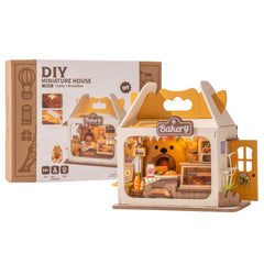 Wowood finished Teddy's Breadbox display—compact shelf-worthy art.