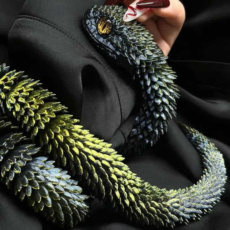 WUQIREN black-gold finish snake adds dramatic shelf contrast.