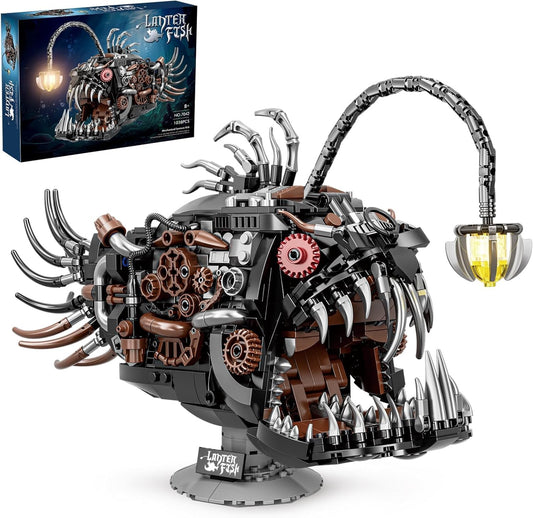 XinLiangDian Mechanical Lantern Fish set front view for display and collection.