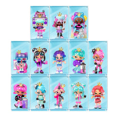 XOX Kweenie premium collector card with each figure