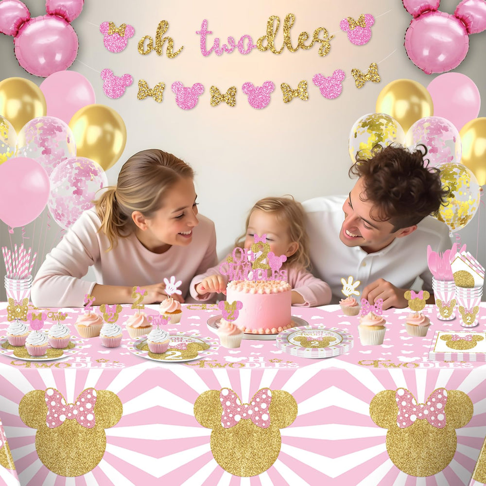 XSOOH Oh Twodles dessert plates add color to treats and snacks.