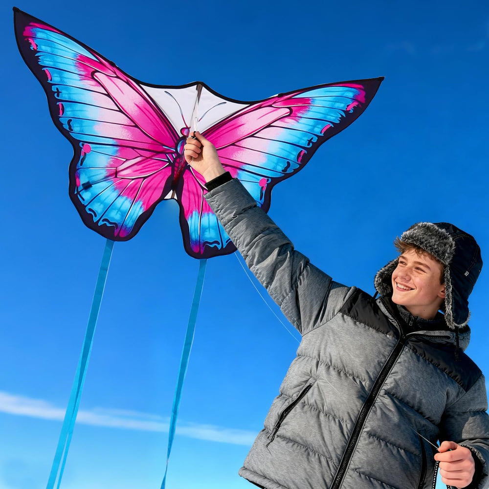 YFAFENGS long 118-inch tail enhances stability in gusts.