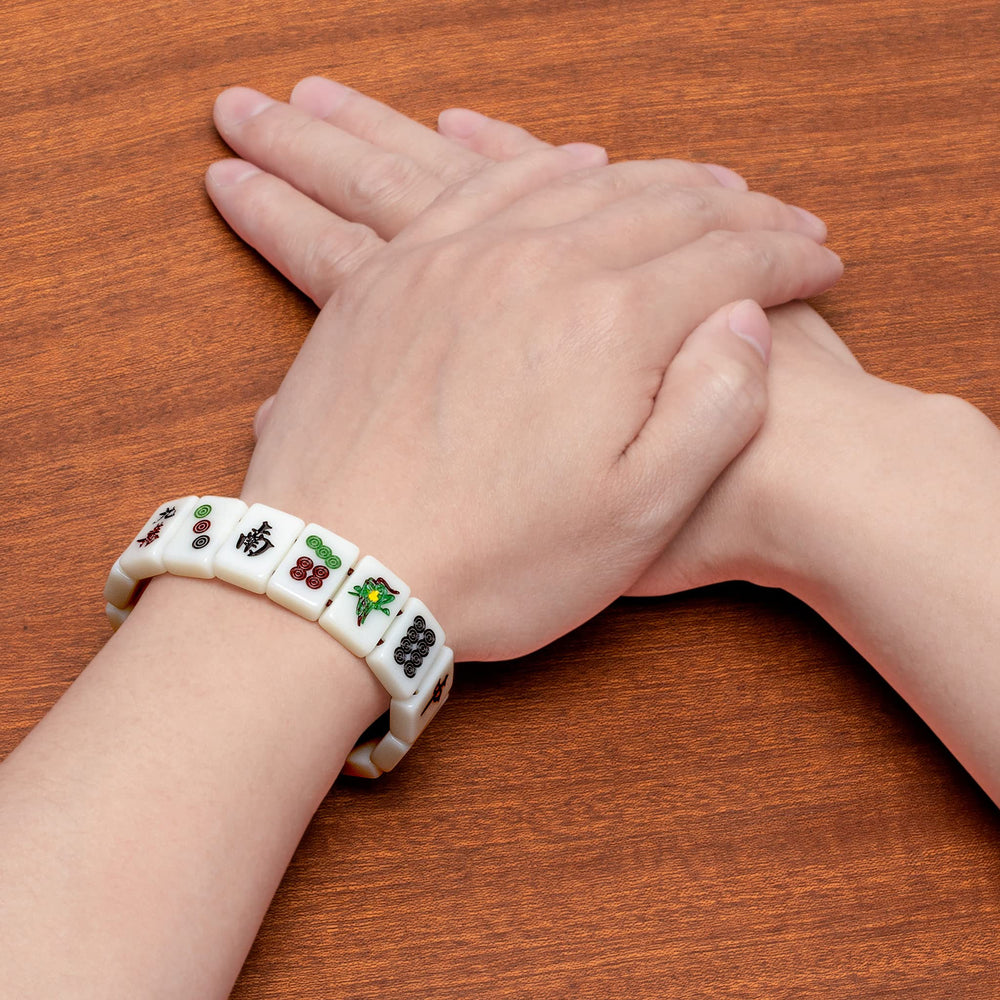 Yellow Mountain Imports Mahjong Mini-Tiles Bracelet elastic strap detail for easy wear.