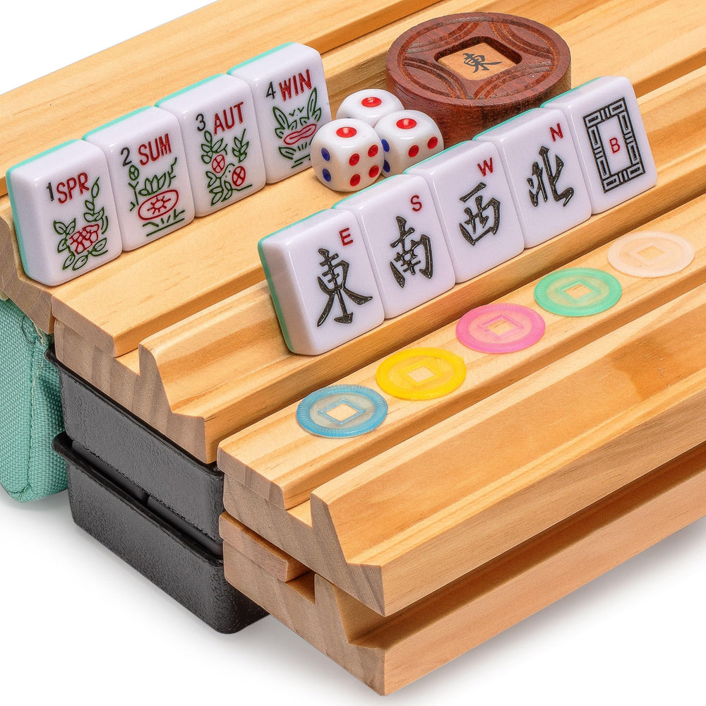 Yellow Mountain Imports wind indicator aids quick turn tracking during play.