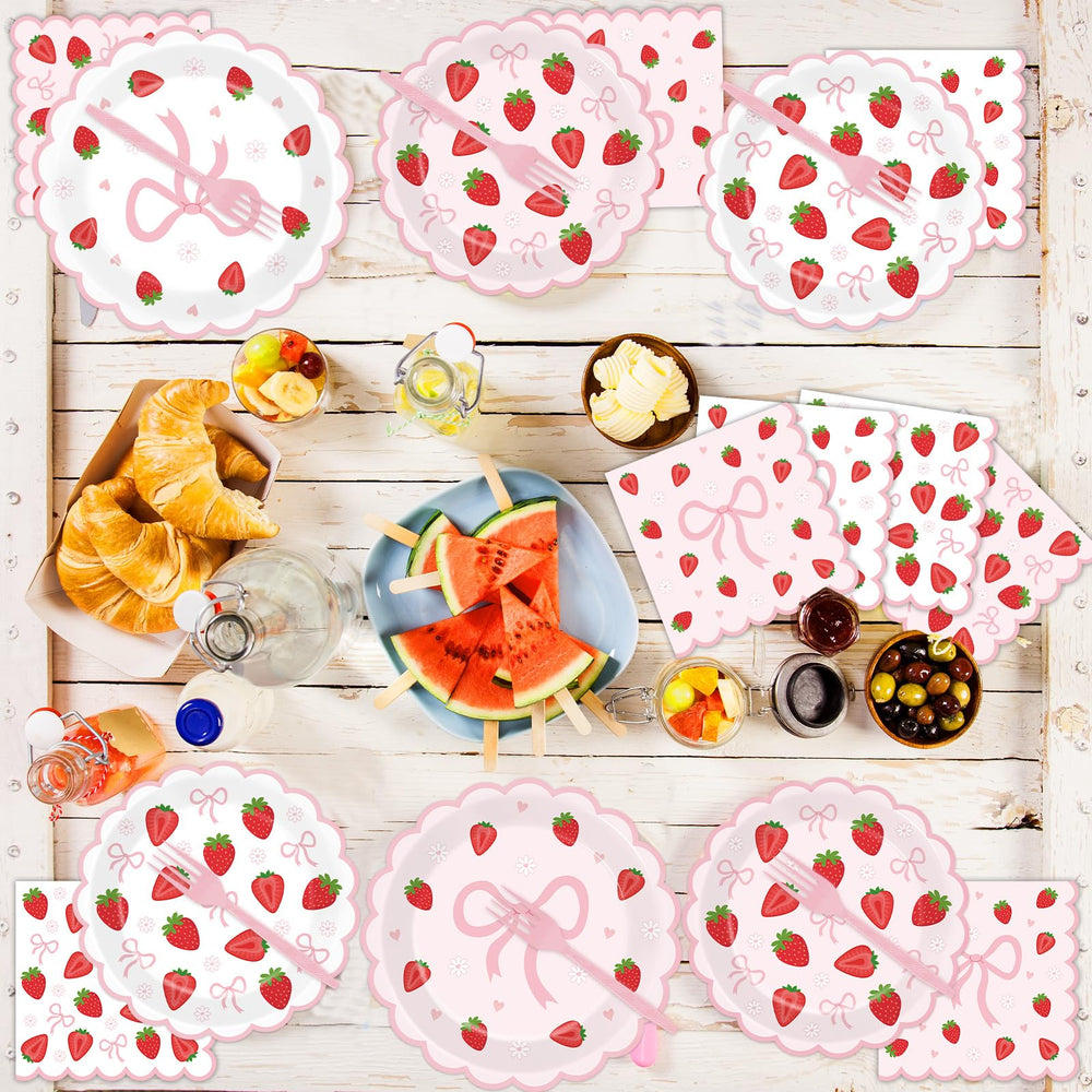 Yiaoyinnz white strawberry plate design with bow and berries for eye-catching tables.