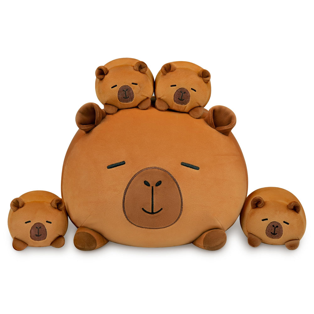 YIIQUWEN Capybara plush family set for playtime and comfy décor.