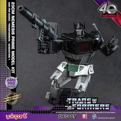 YOLOPARK Nemesis Prime Matrix of Leadership detachable feature for interactive posing.