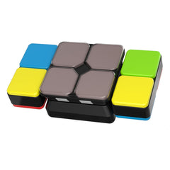 Yudngli slide handheld game blends quick moves with pattern matching.