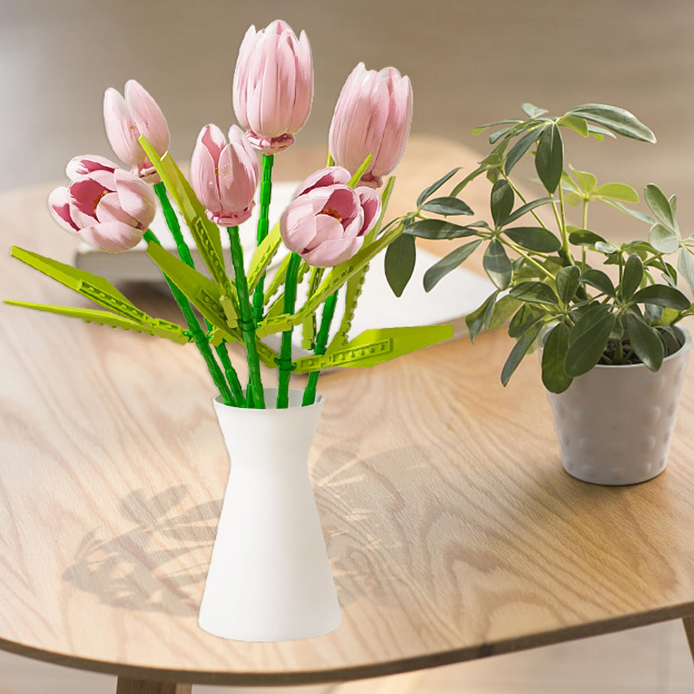 ZONECYTD Hand-painted gradient tulips capture blooming beauty.