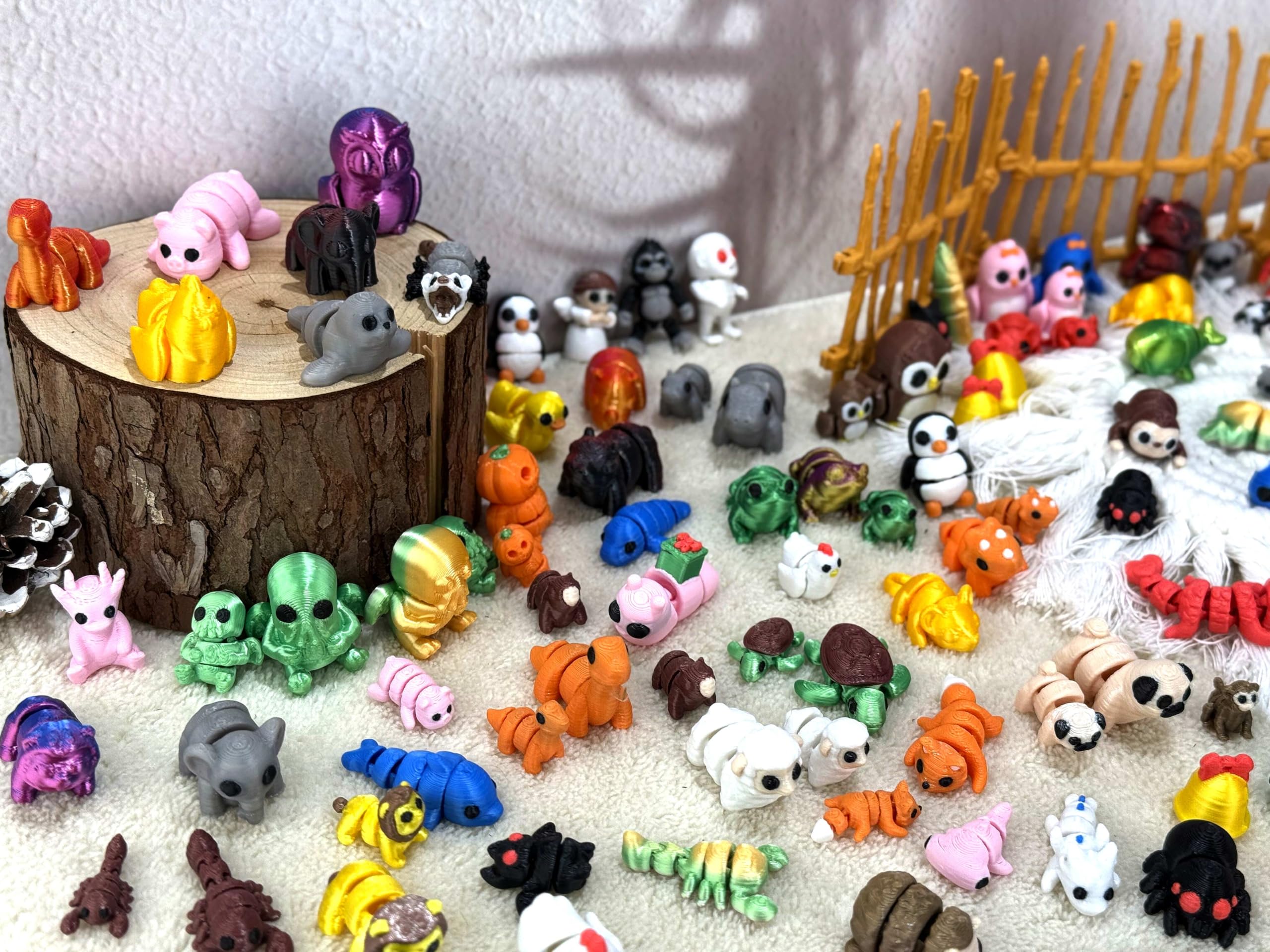 150Pcs Random 3D Printed Animals stress-relief toys with movable joints.