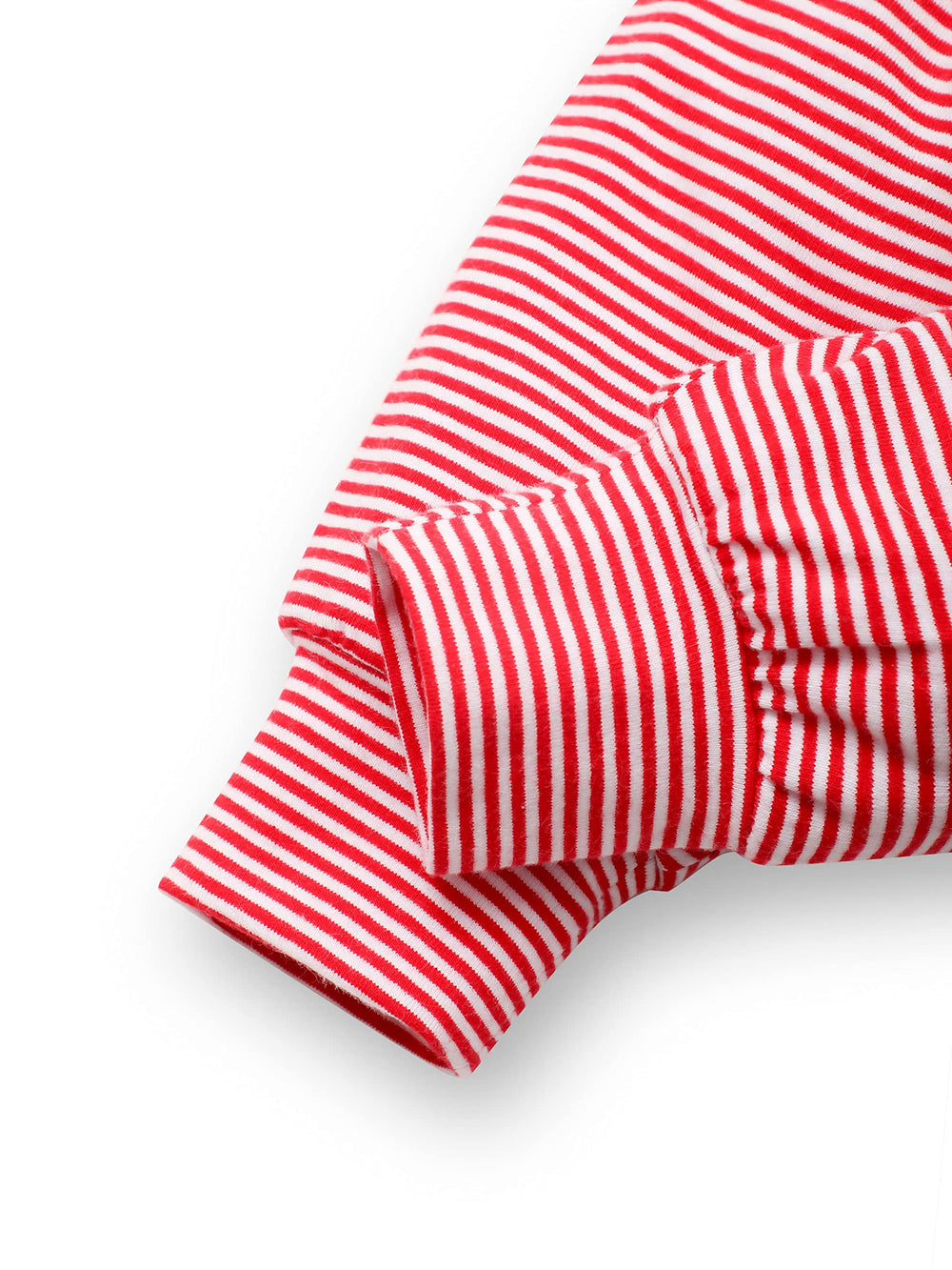 Abbence outfit versatile for family gatherings and playful winter moments.
