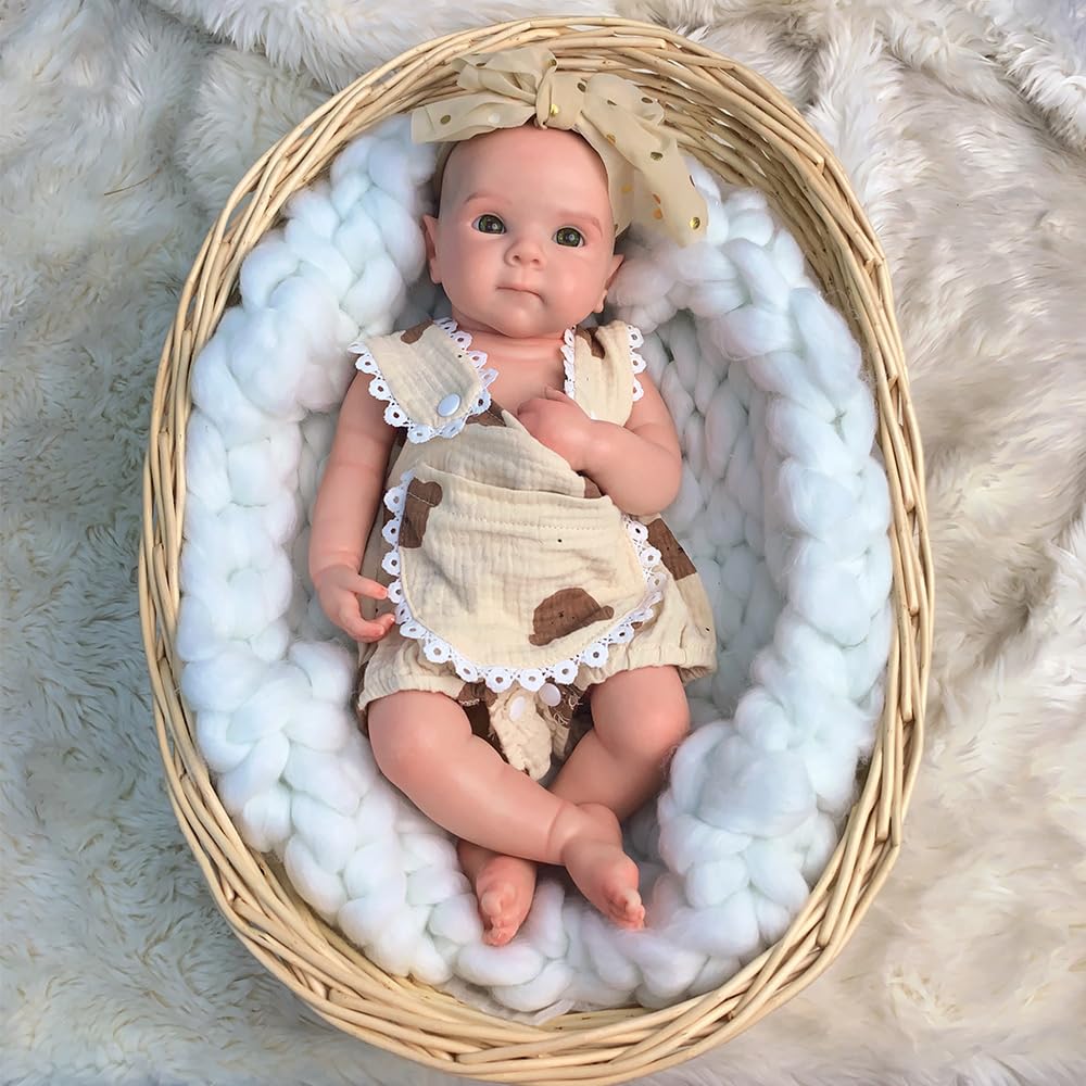 Abenduot Bettie Girl Doll water-safe for bath and shower use.