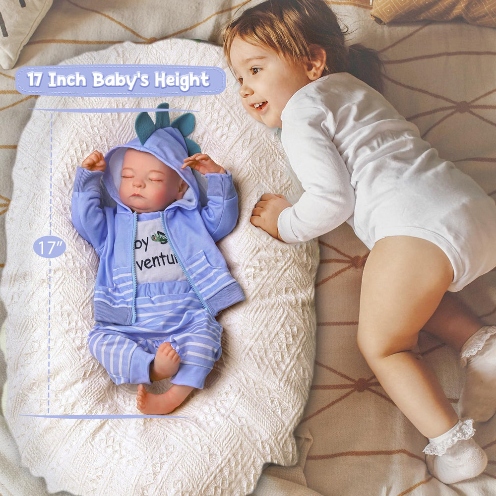 ADFO Reborn doll arms and legs detail highlighting wrinkled fingers and toes