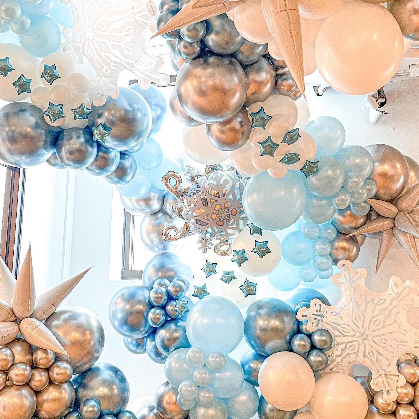ADOINBY winter wonderland decor suits baby showers and birthdays