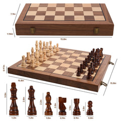 Ajedrez outdoor picnic setup demonstrates portable strategic play.
