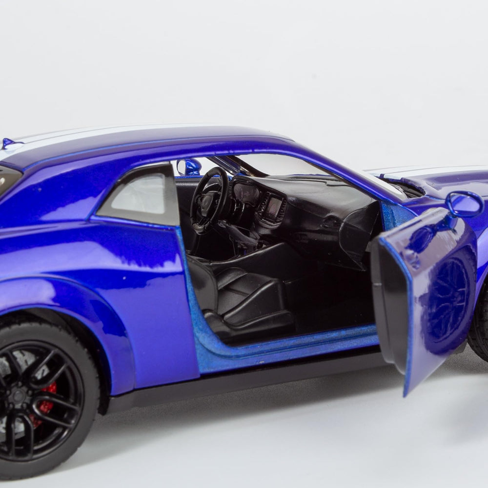 All Star Toys 2018 Challenger SRT Hellcat Indigo Blue 1/24 scale model for collectors