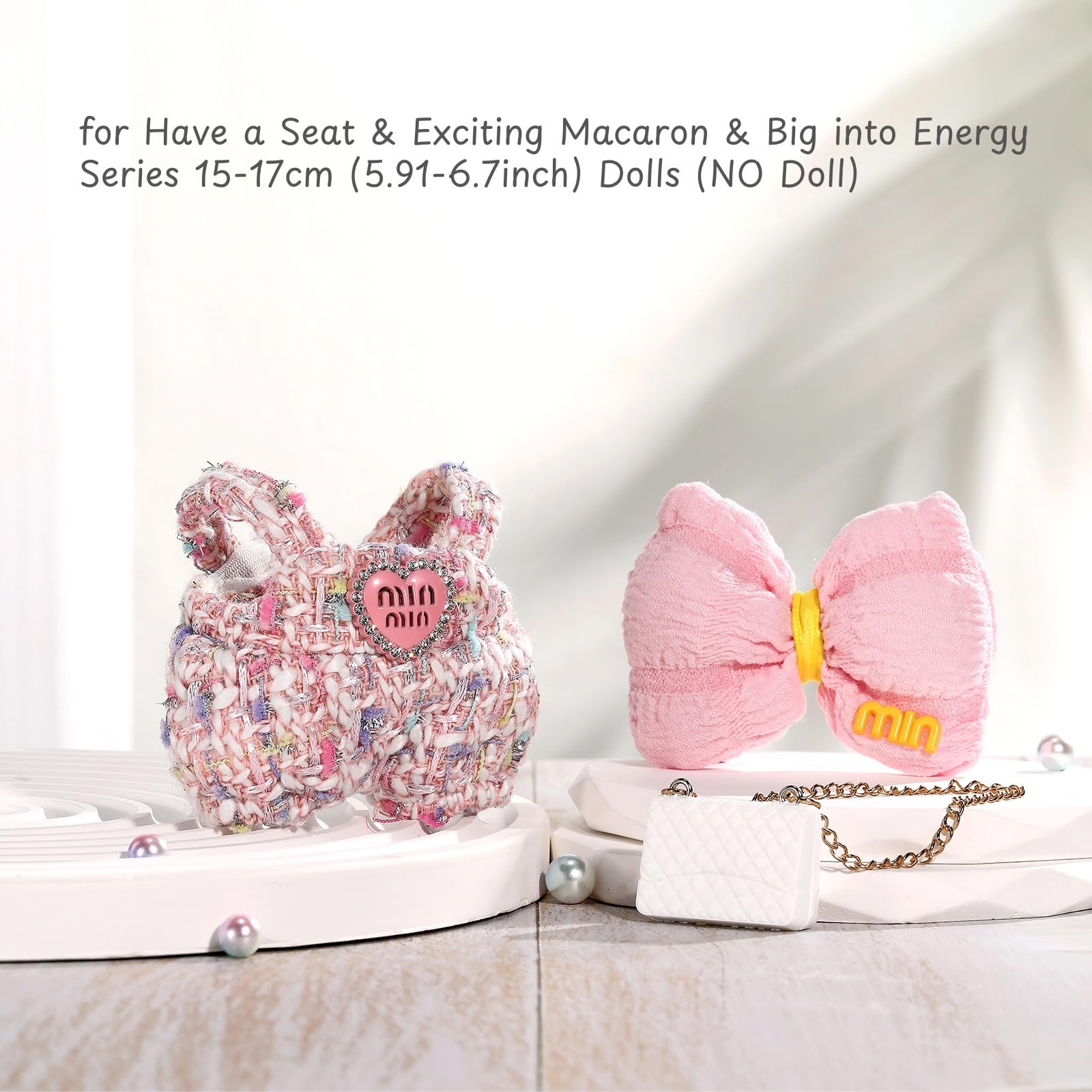 ALTRJO bag accessory for 17cm dolls adds a stylish finishing touch.