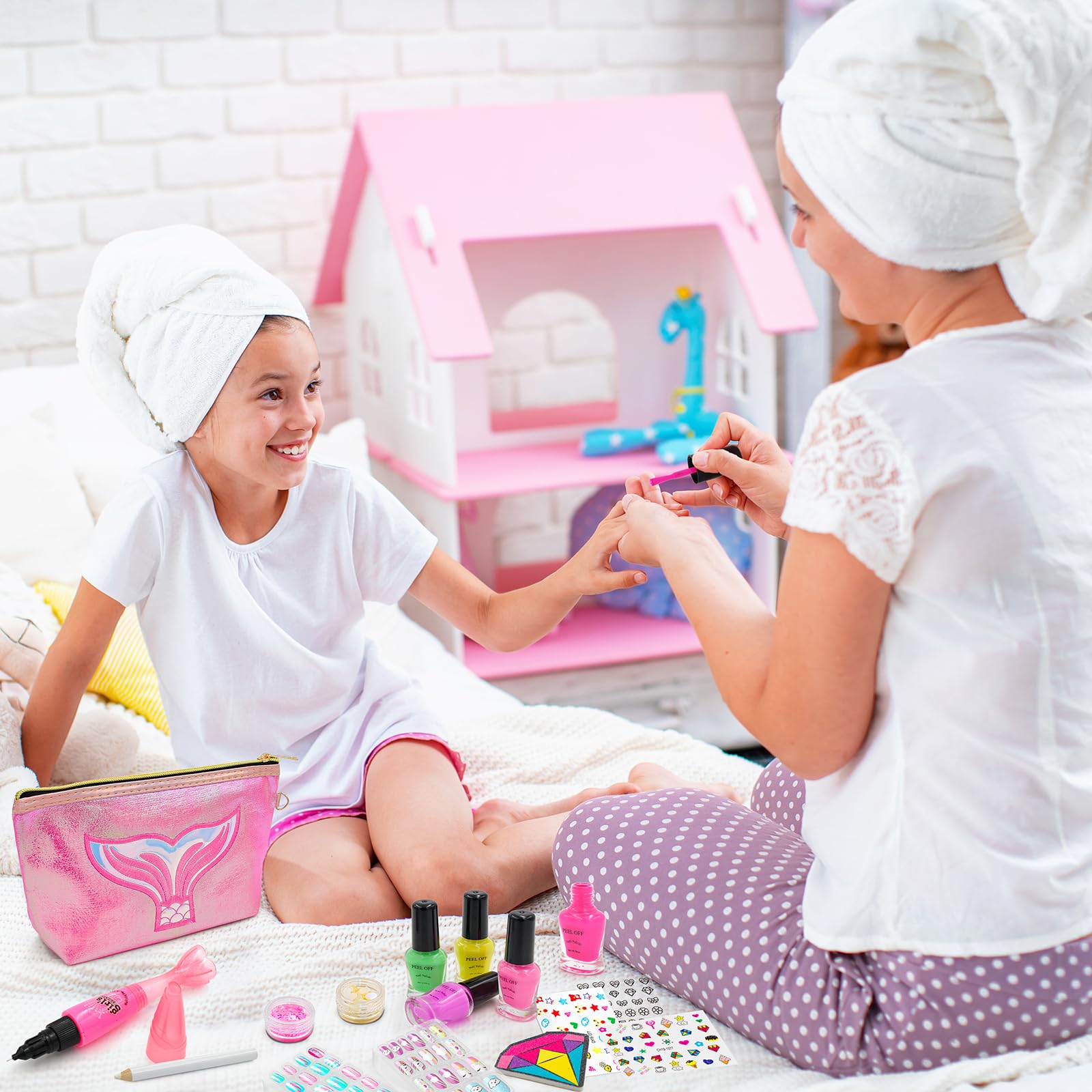Amagoing Decorations Stickers: endless fashion nail art possibilities.
