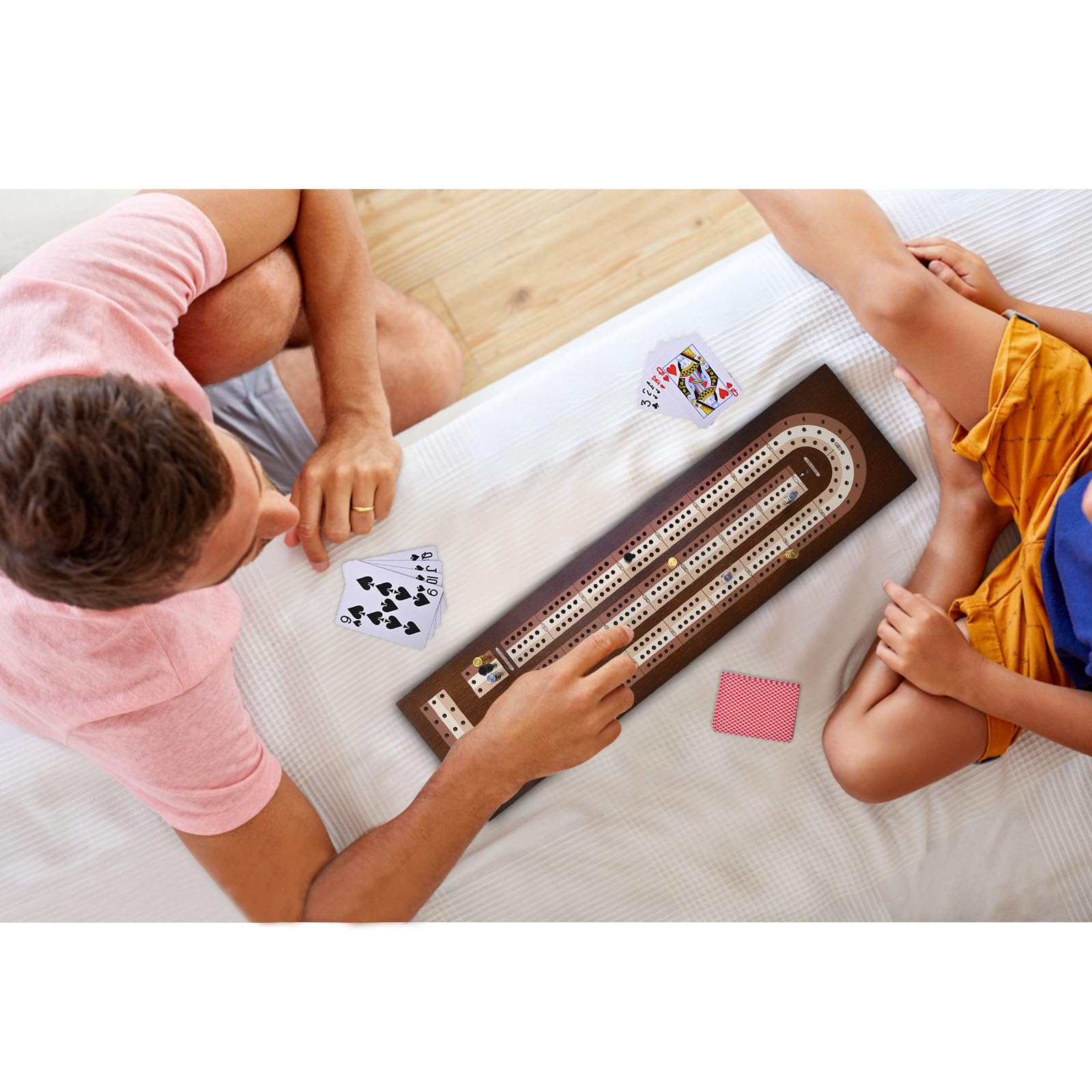 AMEROUS includes foldable board, 2 decks, 9 pegs, instructions.