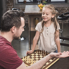 AMEROUS portable travel chess kit ideal for car and plane trips.