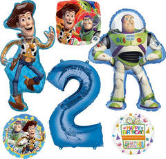 Anagram Woody full-body foil balloon creates a dramatic party centerpiece.