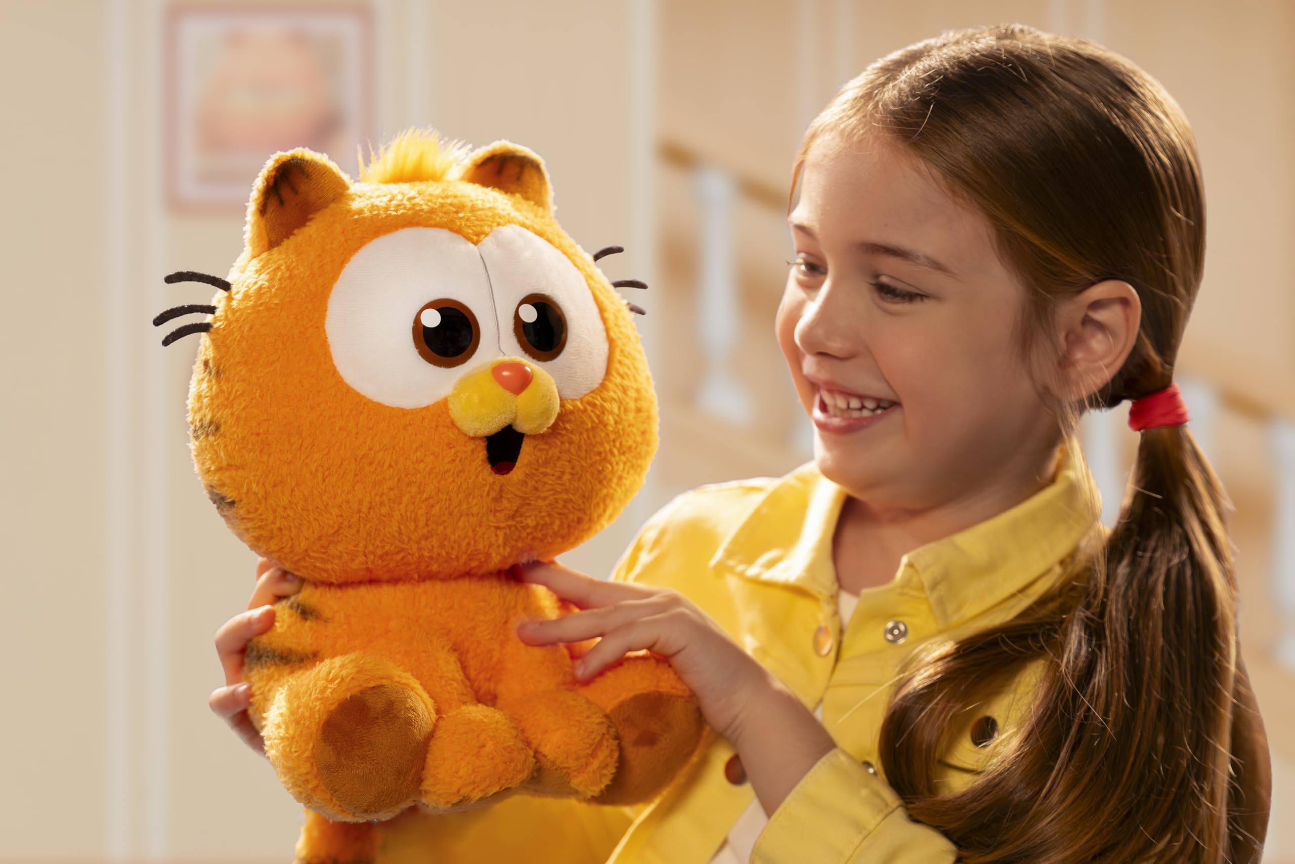 Animagic Baby Garfield nap scene evokes calm bedtime play
