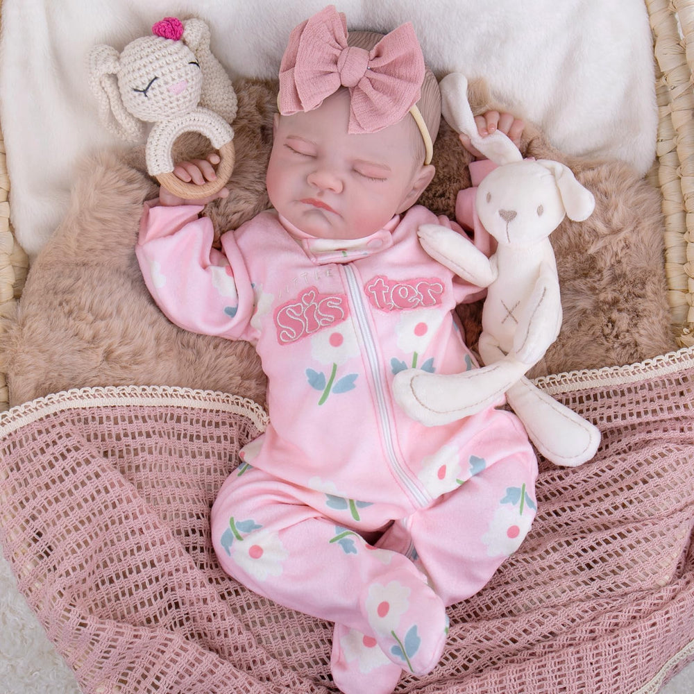 Aori 20-inch hand-applied-eyelashes doll enhances lifelike charm during pretend care.