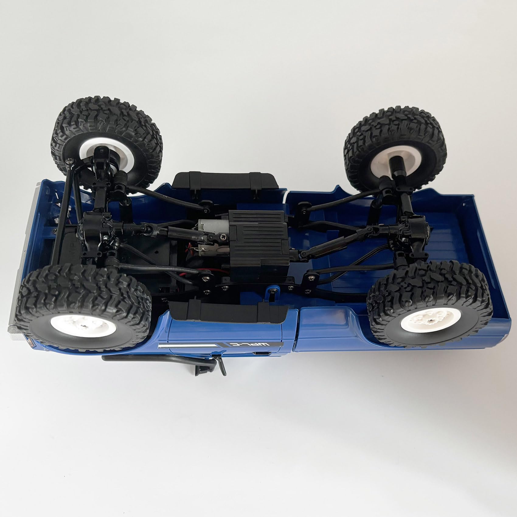 Apawband RC Crawler battery charging setup and cable