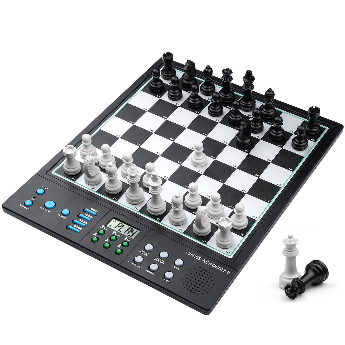APMCETL LC2B chess board close-up showing comfortable pieces and magnetic stability.