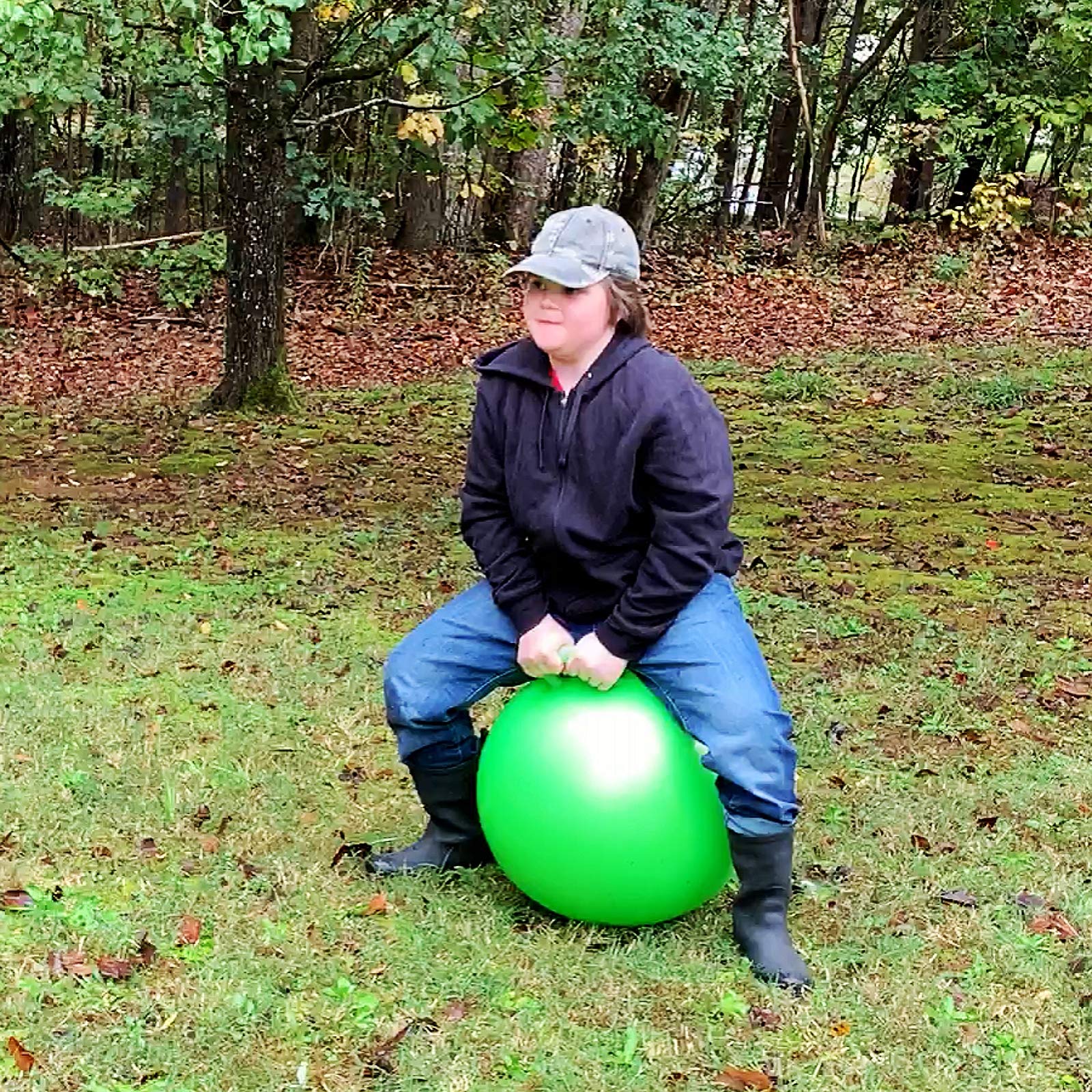 AppleRound gift-box packaging highlights this ball as a ready-to-gift option.
